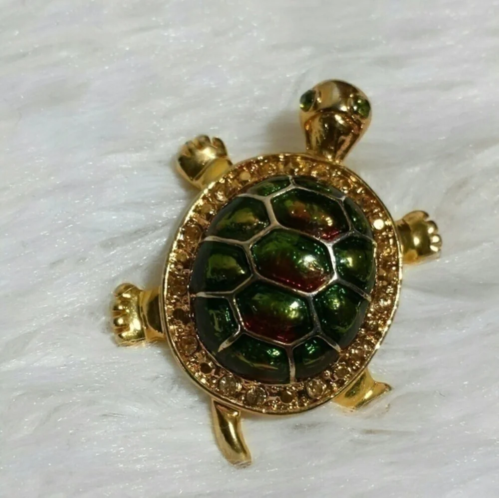 Vintage Turtle Gold Tone Brooch Pin
